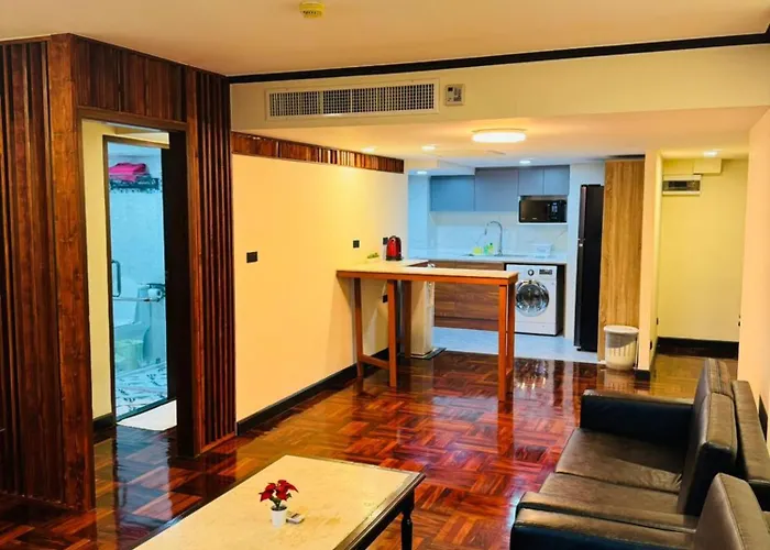 Spacious 1,2 & 3 Bedroom Serviced Omni - Nana Bts Bangkok