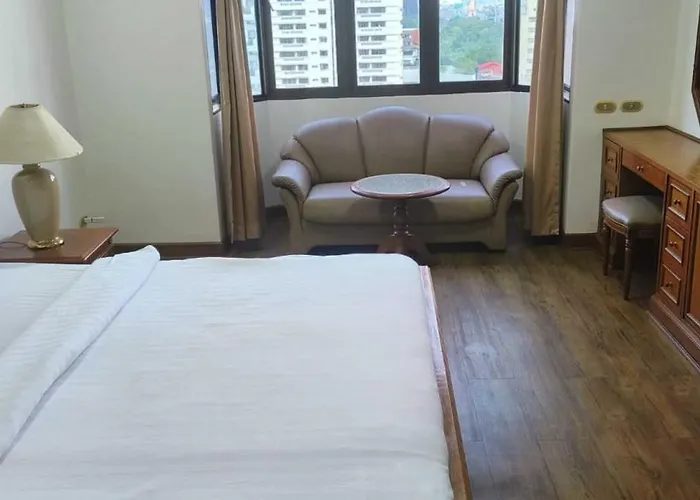 Spacious 1,2 & 3 Bedroom Serviced Omni - Nana Bts Apartment