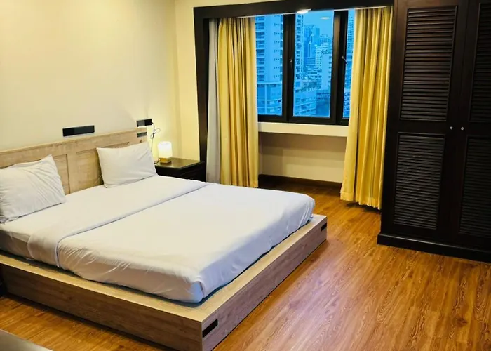 Spacious 1,2 & 3 Bedroom Serviced Omni - Nana Bts Apartment Bangkok