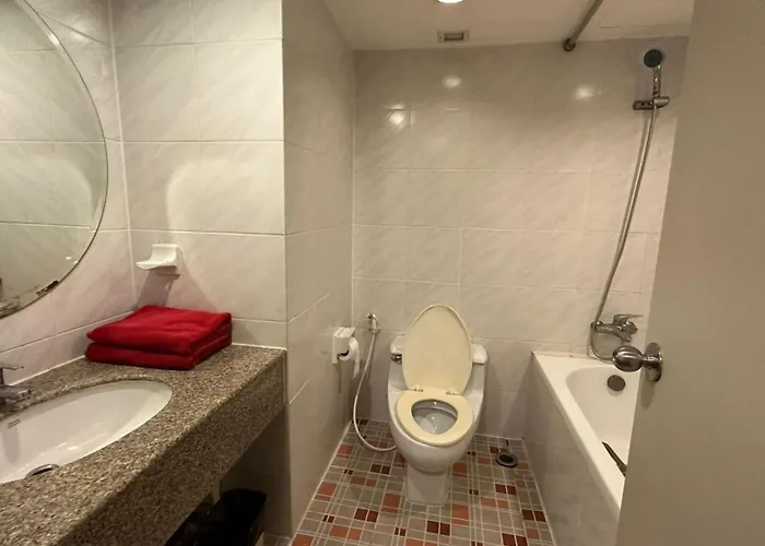 Spacious 1,2 & 3 Bedroom Serviced Omni - Nana Bts *