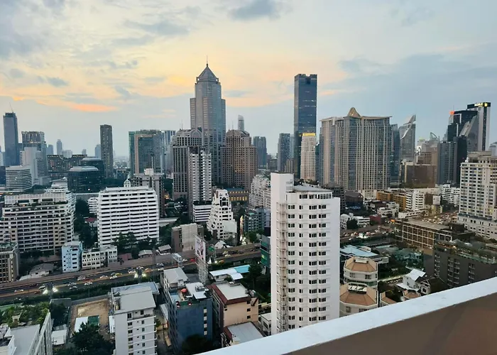 Spacious 1,2 & 3 Bedroom Serviced Omni - Nana Bts * Bangkok