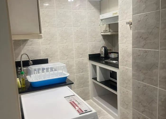 Spacious 1,2 & 3 Bedroom Serviced Omni - Nana Bts Apartment *