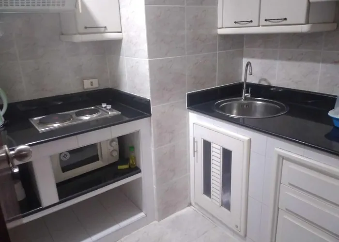 Spacious 1,2 & 3 Bedroom Serviced Omni - Nana Bts *