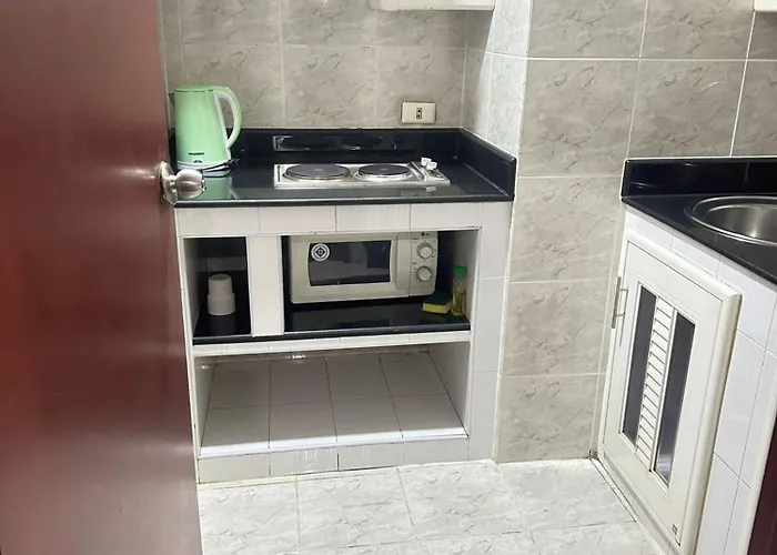 Spacious 1,2 & 3 Bedroom Serviced Omni - Nana Bts Bangkok