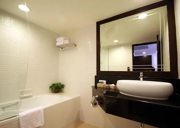 Apartment Spacious 1,2 & 3 Bedroom Serviced Omni - Nana Bts Bangkok