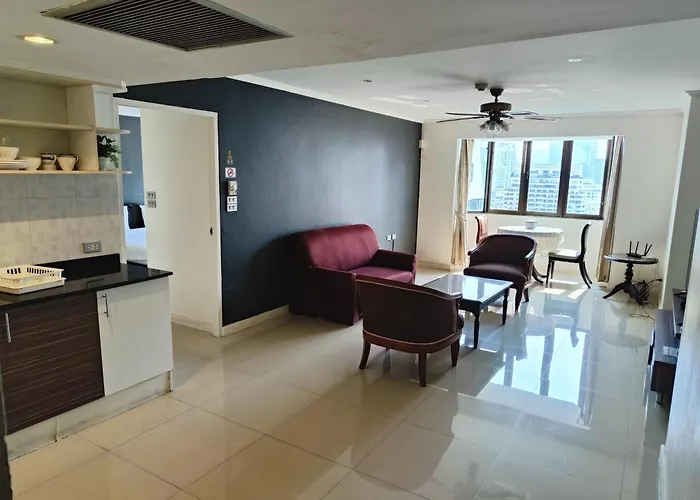 Spacious 1,2 & 3 Bedroom Serviced Omni - Nana Bts Apartment *