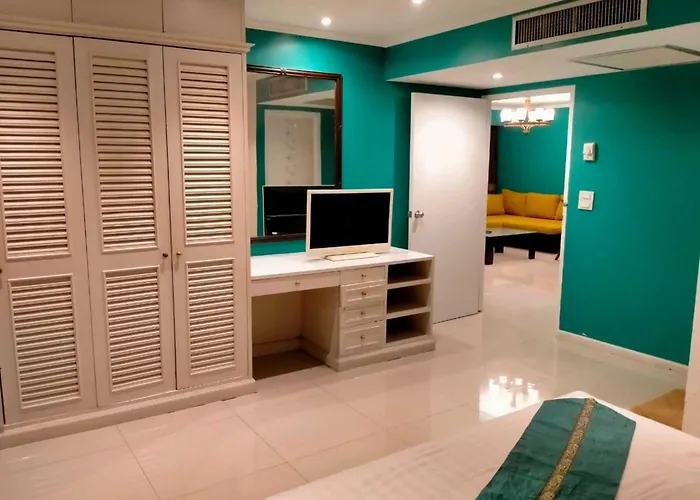 Apartment Spacious 1,2 & 3 Bedroom Serviced Omni - Nana Bts